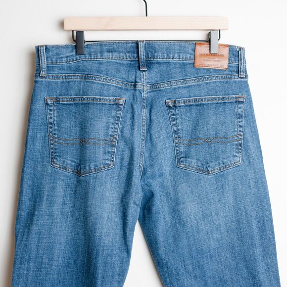 Lucky Brand 221 Straight Jeans Mens 36X32 Blue Medium Wash - Picture 4 of 13